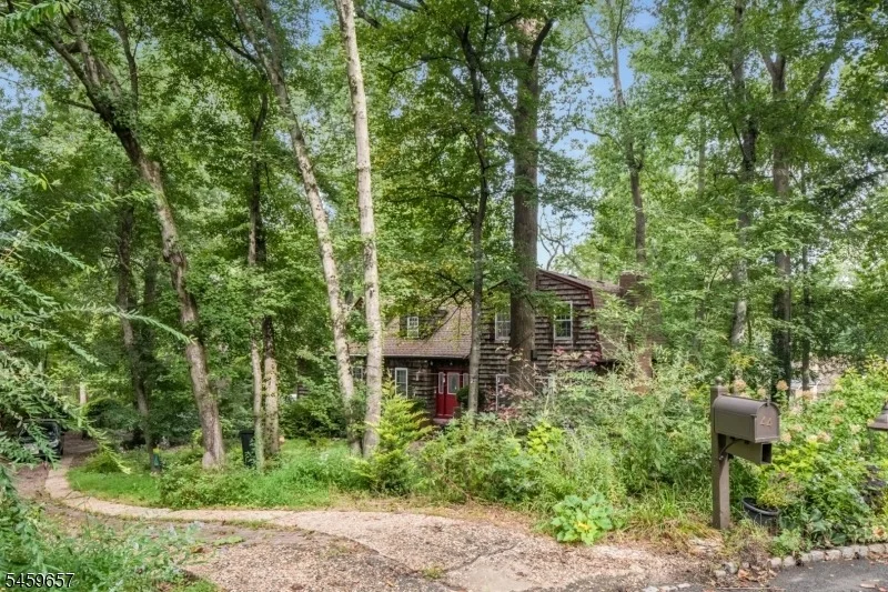 Photo of 44 Chestnut Rd