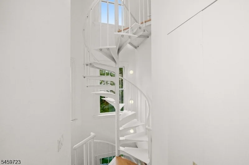 Photo of 303 Upper Mountain Avenue