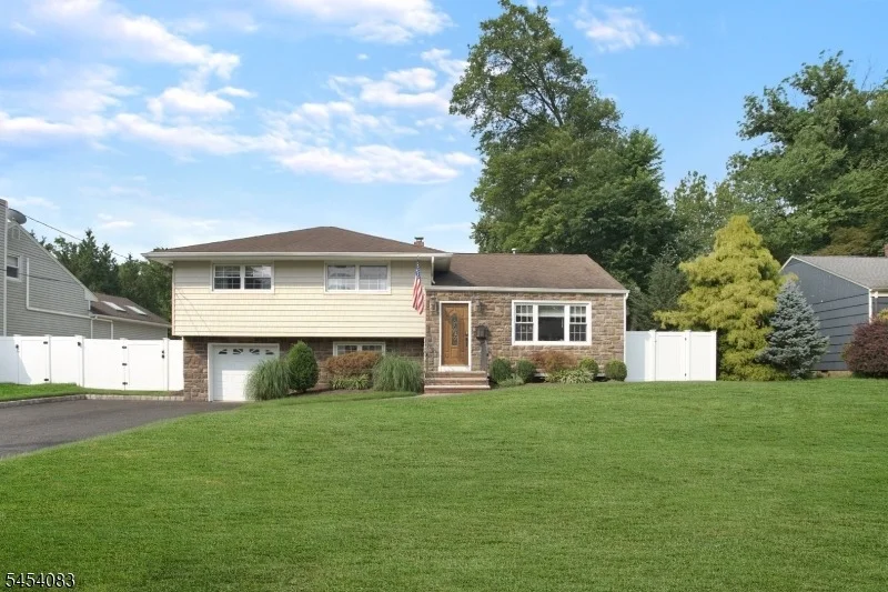 Photo of 9 Brookdale Rd
