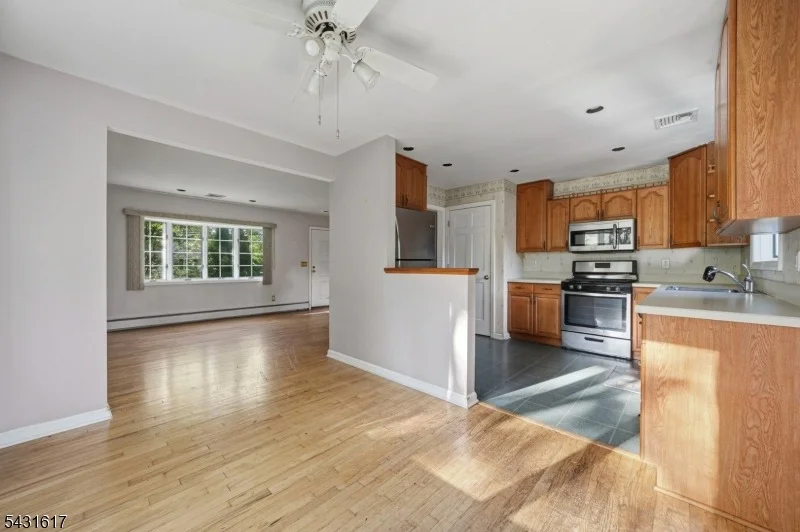 Photo of 111 Deerfield Rd