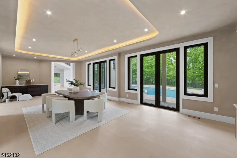 Photo of 809 West Shore Drive