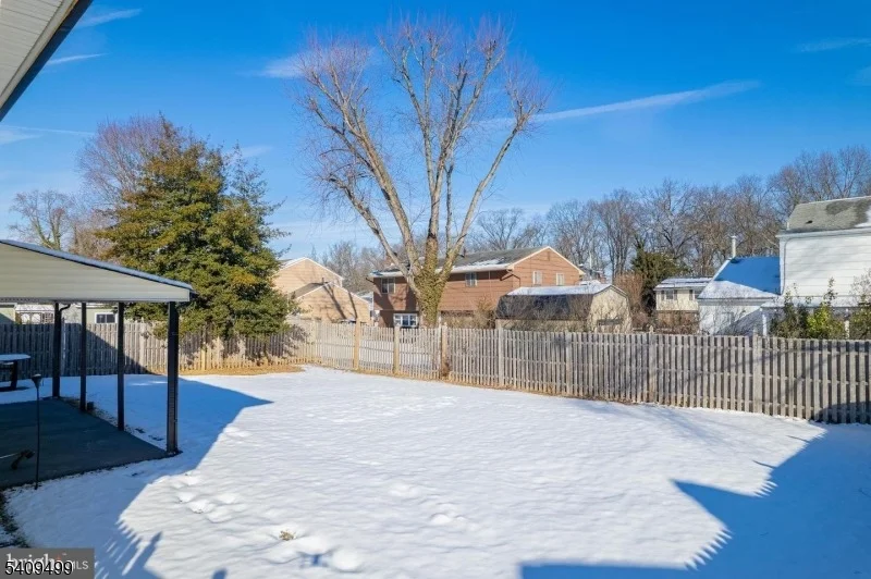 Photo of 33 Sycamore Dr