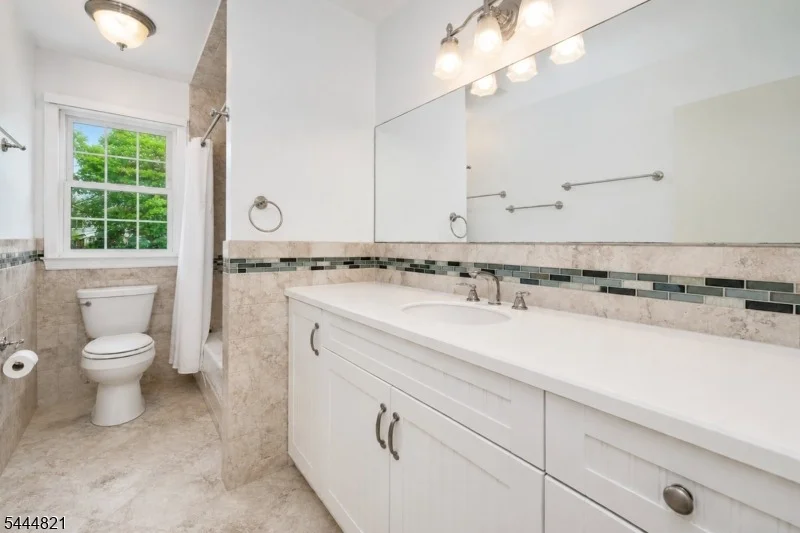 Photo of 69 Jones Dr