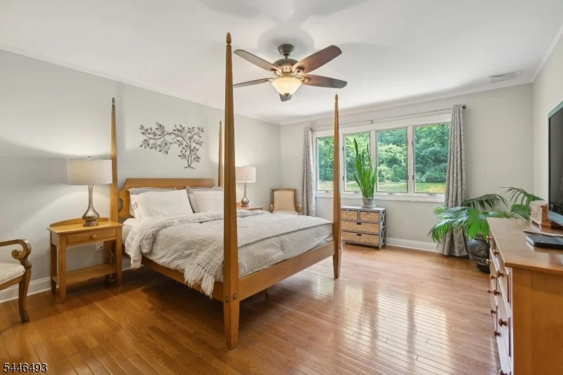 Photo of 139 Long View Terrace