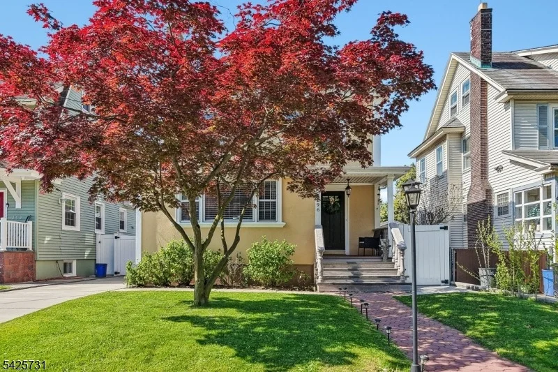 Photo of 296 Montclair Ave