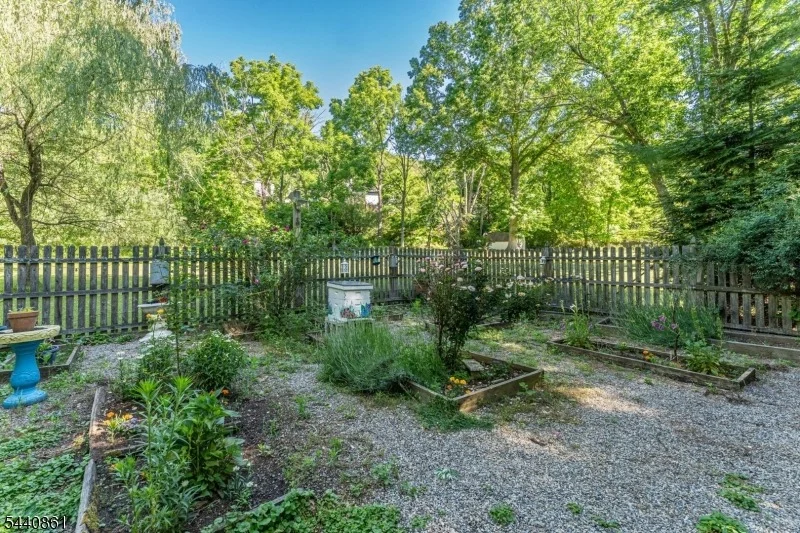 Photo of 501 Hamilton Dr