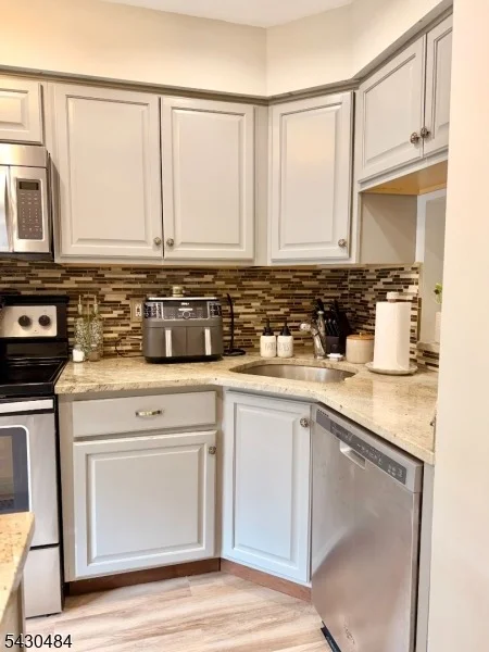 Photo of 528 Upperway