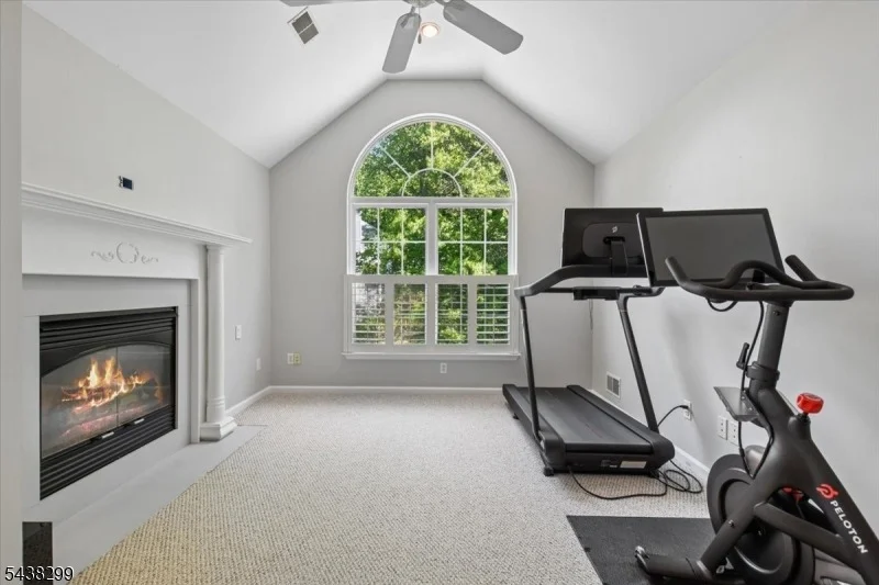 Photo of 7 Donna Ln