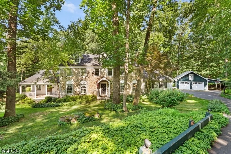 Photo of 11 Summit Rd