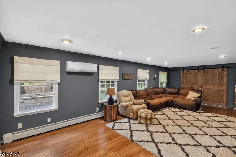 Photo of 60 Washington Dr