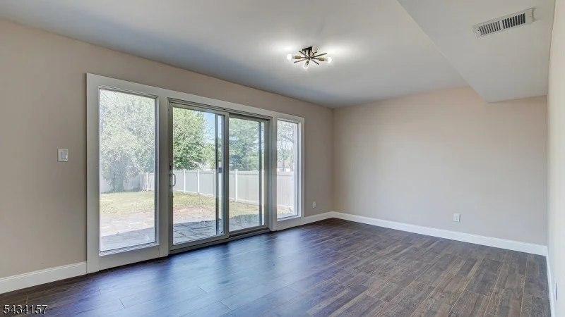 Photo of 14 Surrey Rd