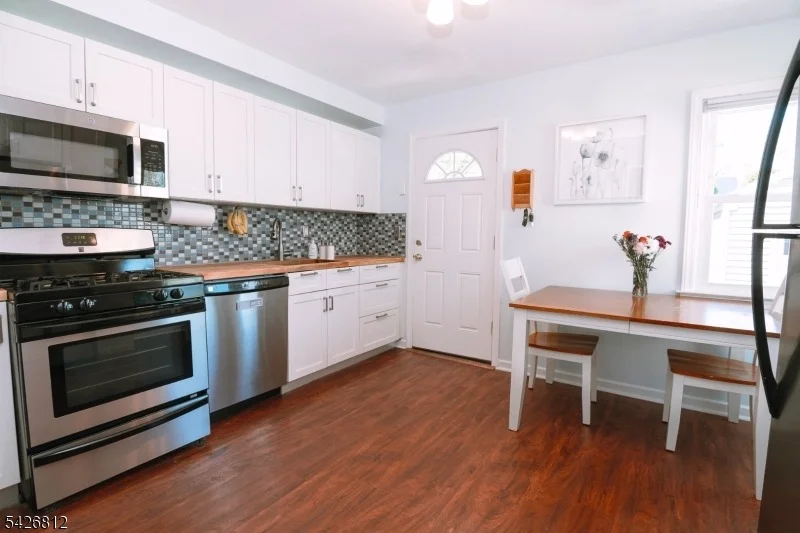 Photo of 104 Hillcrest Ter