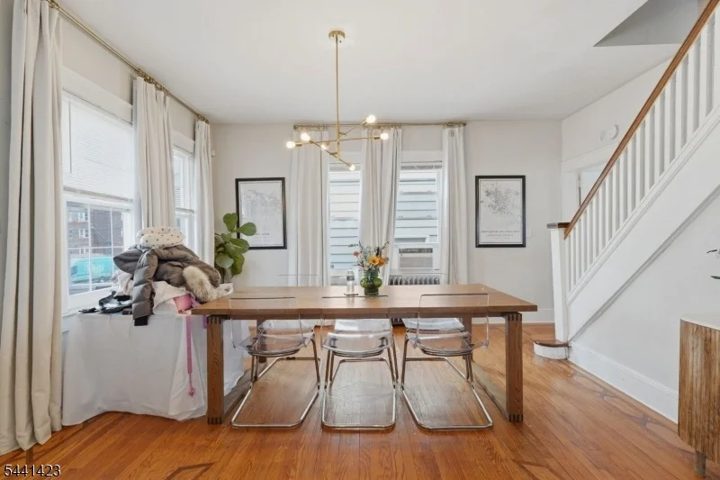 Photo of 217 8Th Ave