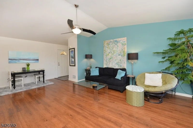 Photo of 20 Parkside Ct