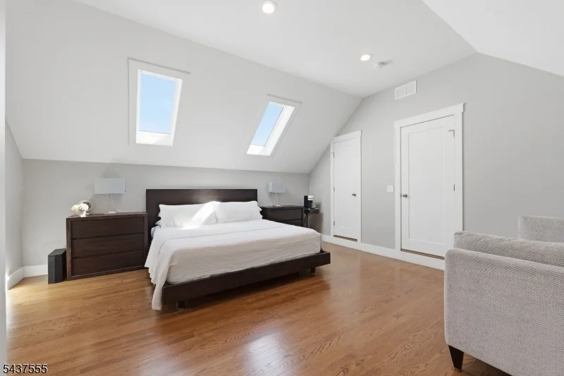 Photo of 307 N Farview Ave