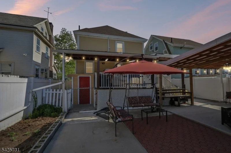 Photo of 296 Montclair Ave