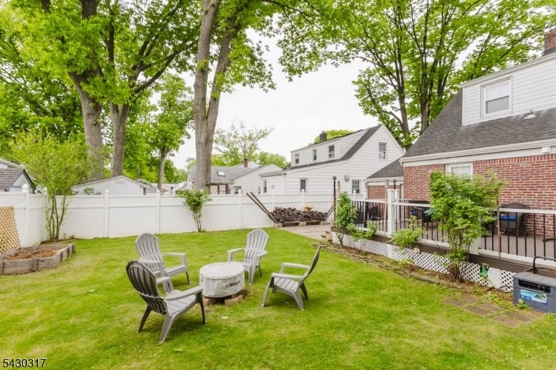 Photo of 382 Martin Rd