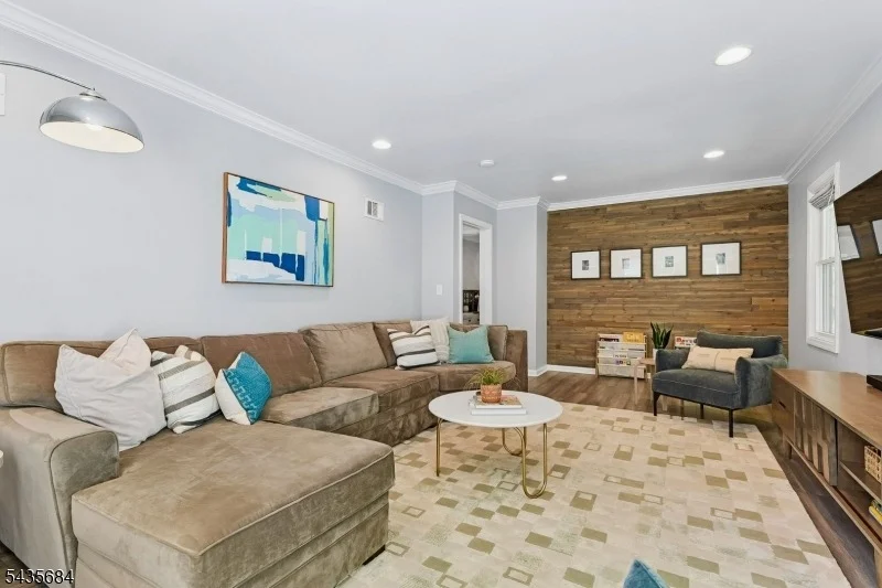 Photo of 32 Undercliff Ter