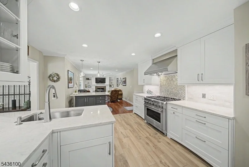 Photo of 13 MABRO DRIVE
