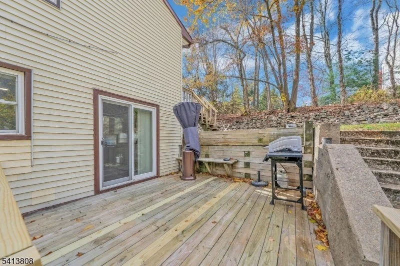 Photo of 39 Delaware Rd