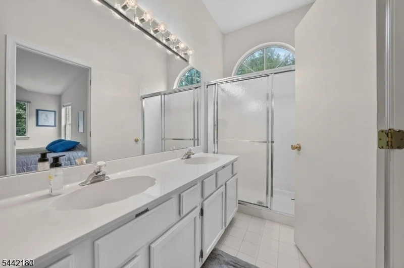 Photo of 18 Pheasant Brook Court