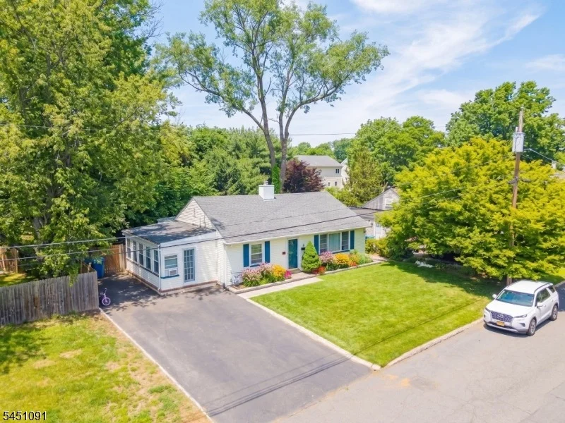 Photo of 12 Pierrepont Ave