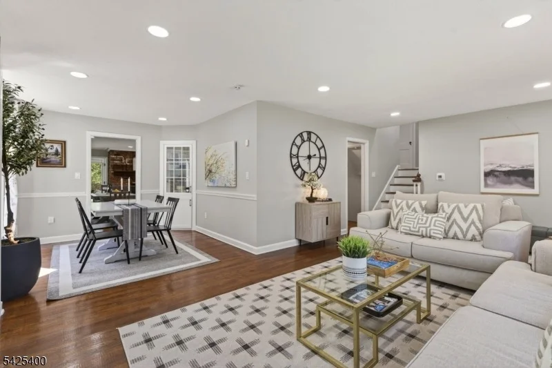 Photo of 28 Spring Ridge Dr