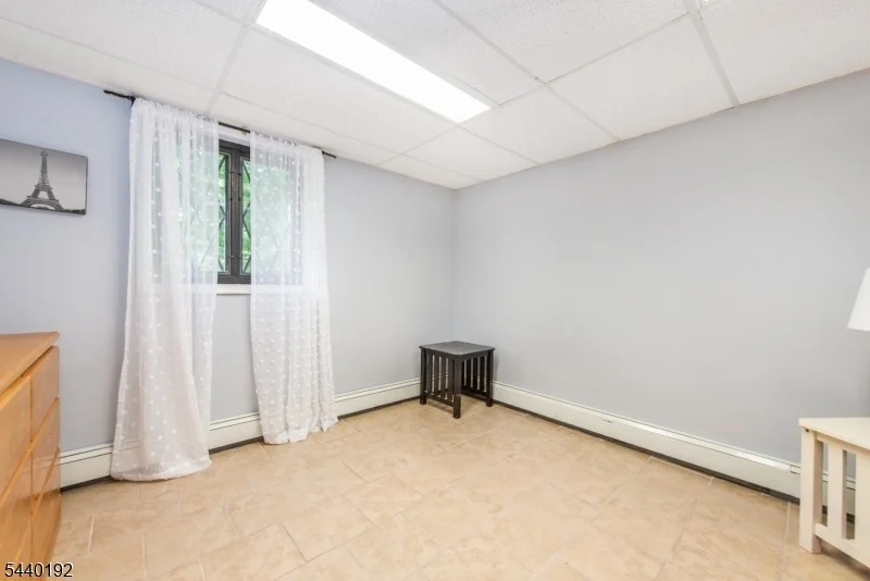 Photo of 27 Dewey Dr