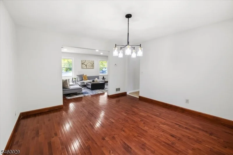 Photo of 45 Holyoke Rd