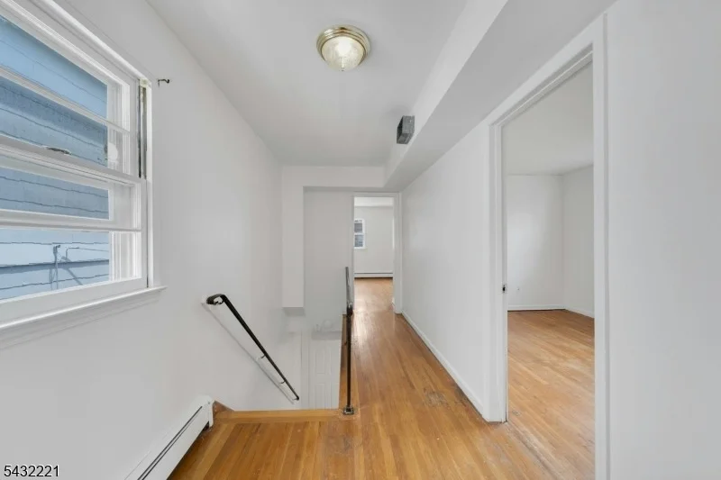 Photo of 183 Devon St