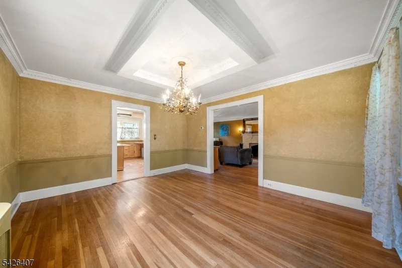 Photo of 192 Gregory Ave