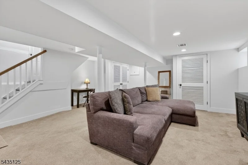 Photo of 54 Van Riper Ave