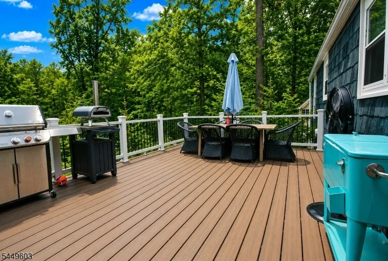 Photo of 18 Tamarack Rd