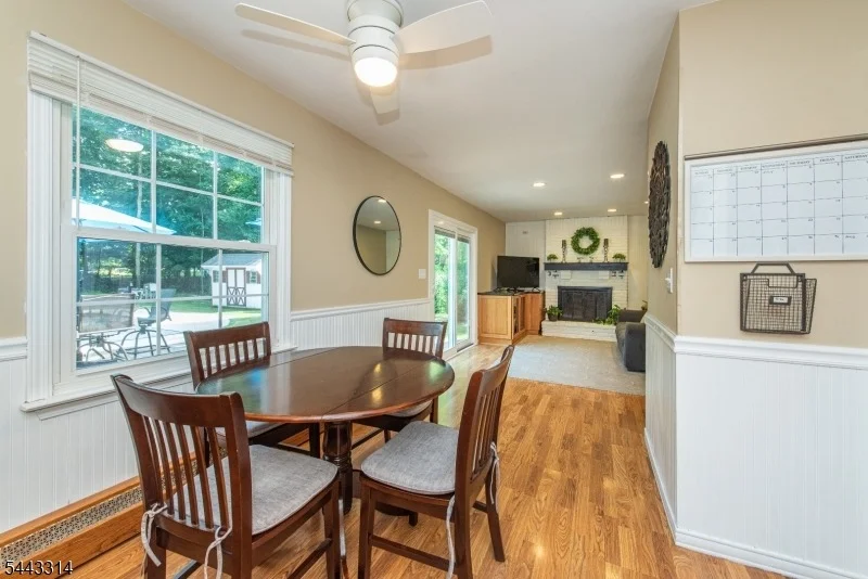 Photo of 37 Camelot Dr
