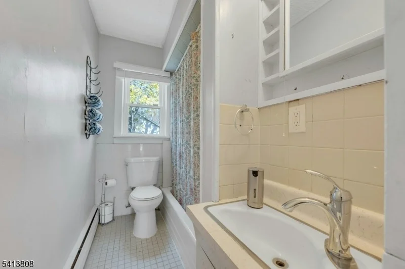 Photo of 39 Delaware Rd