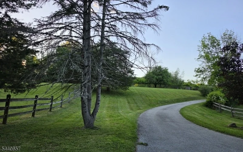 Photo of 15 Plotts Rd