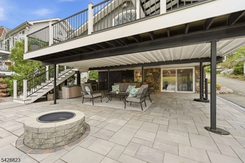 Photo of 206 Long Pond Rd