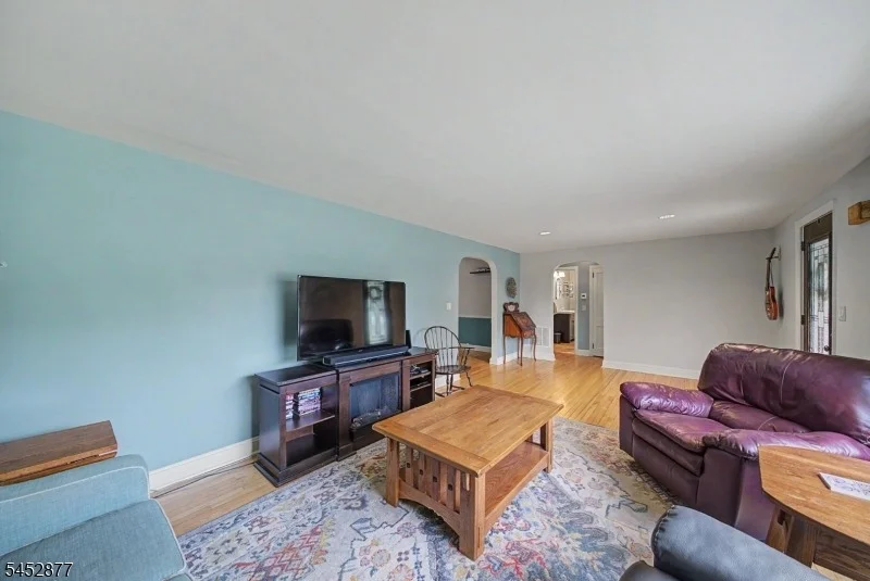Photo of 409 RIDGE ROAD