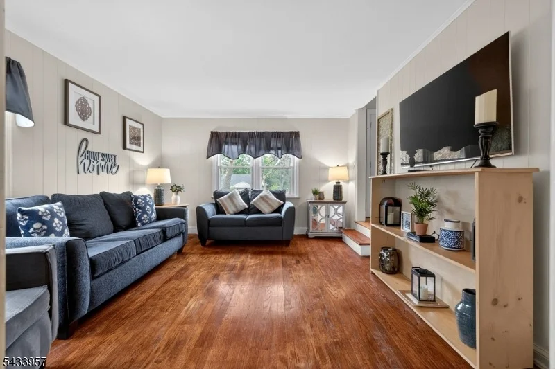 Photo of 7 Spier Dr