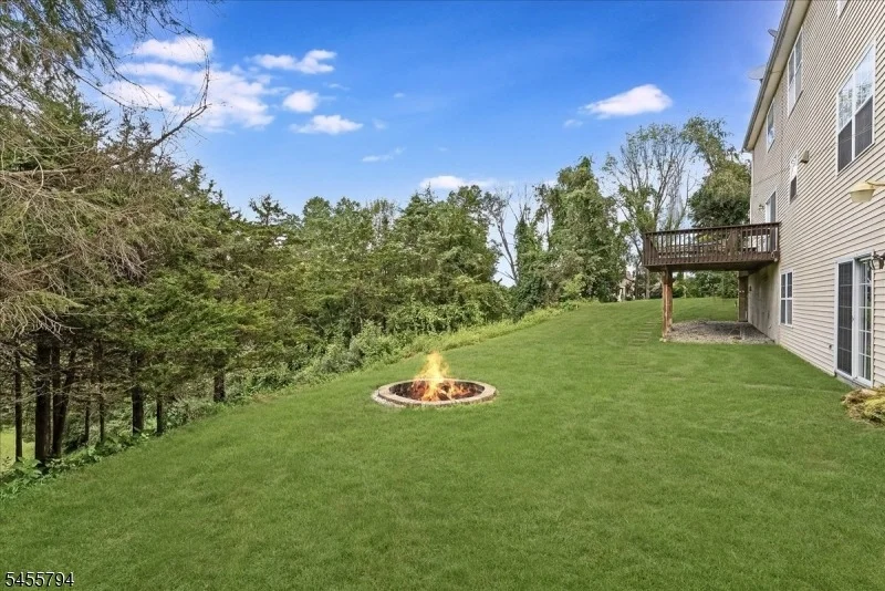 Photo of 15 Dana Dr