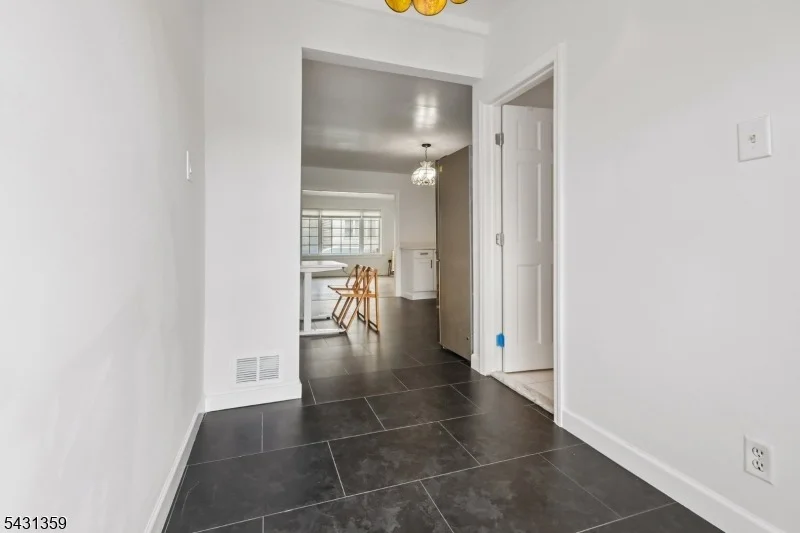 Photo of 63 Garrison St
