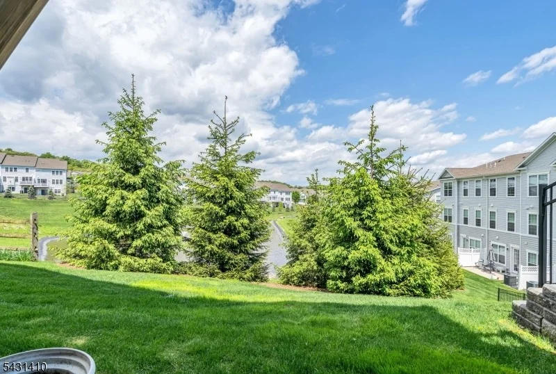 Photo of 137 Aspen Dr