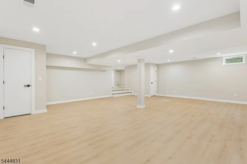 Photo of 122 Stanmore Pl