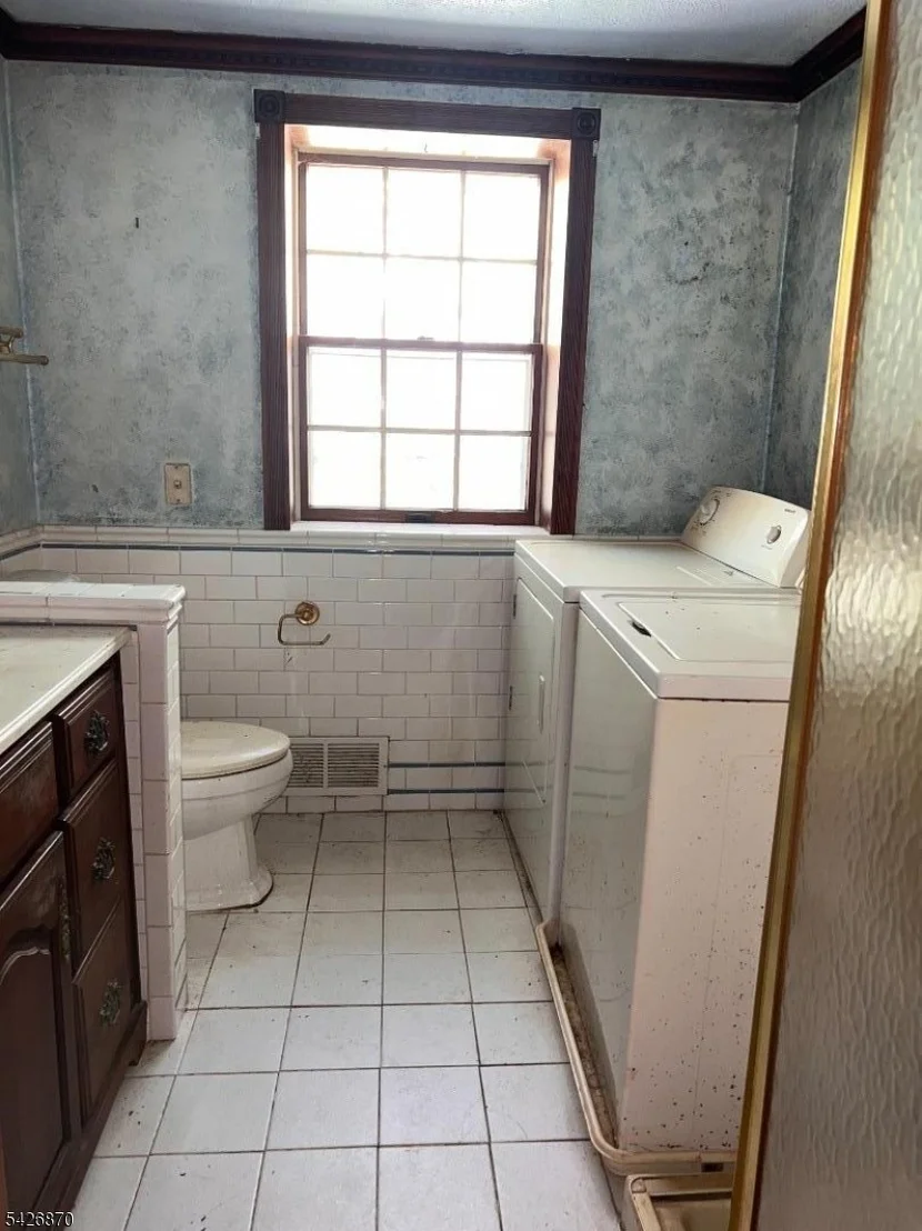 Photo of 900 Primrose Path