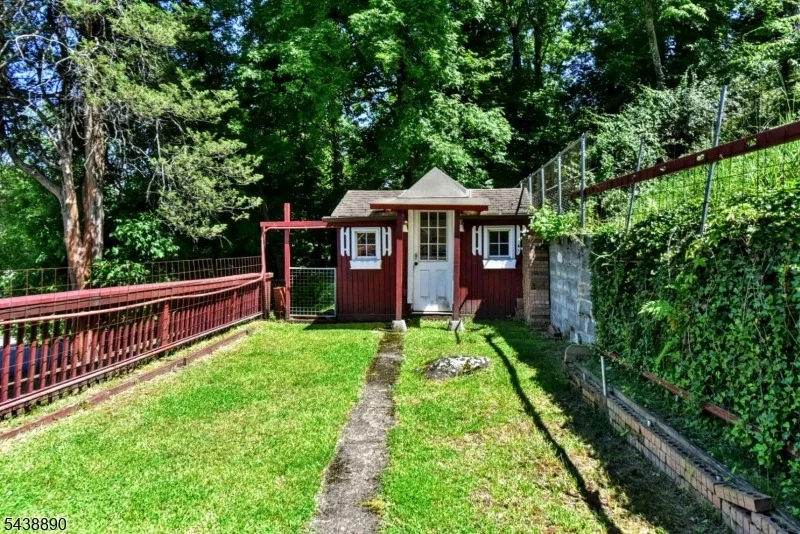 Photo of 27 Joan St