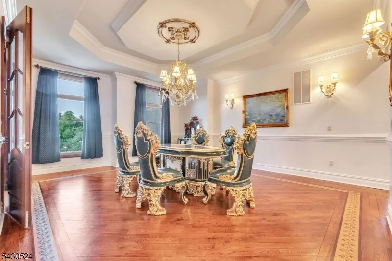 Photo of 37 Robbins Rd