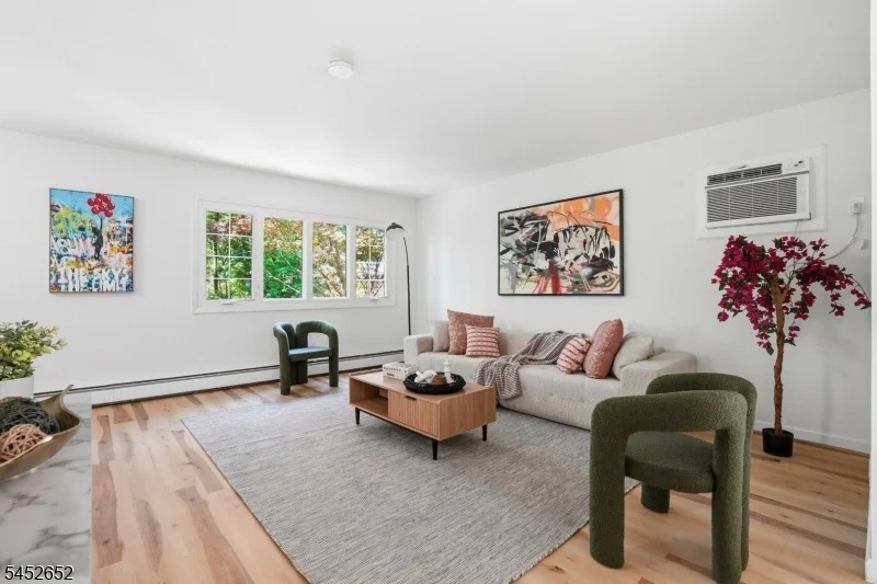 Photo of 3 Conklin Ave