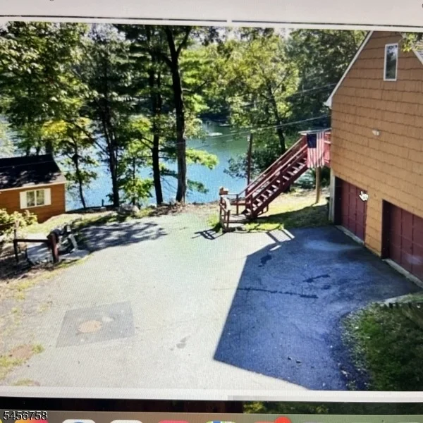 Photo of 6 Jans Way
