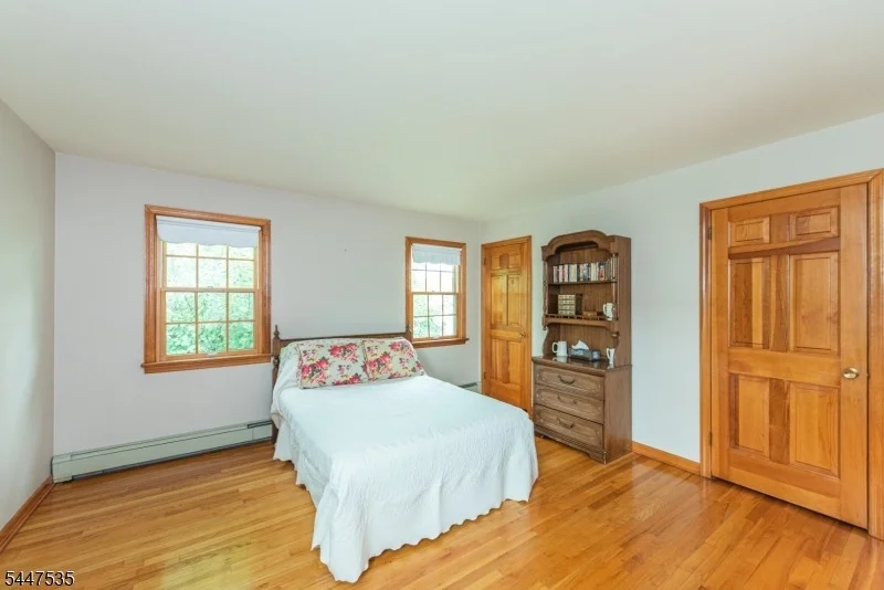 Photo of 21 Bates Dr