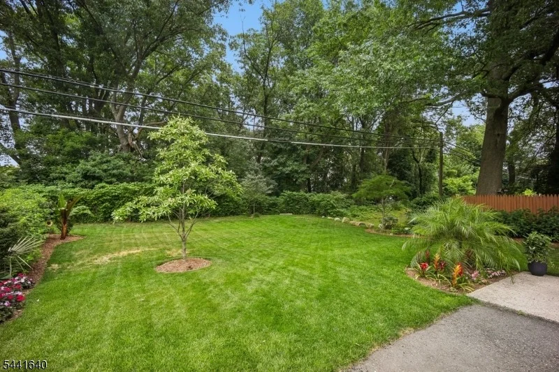 Photo of 23 Andover Pl